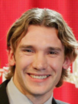 Person who looks like Cody Kasch