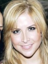 Person who looks like Brittany & Cynthia Daniel