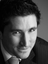 Person who looks like Richard Gere