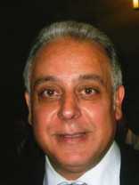 Person who looks like Brad Garrett