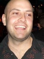 Person who looks like Billy Zane