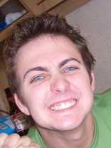 Person who looks like Frankie Muniz