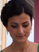 Person who looks like Alyssa Milano