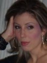 Person who looks like Kathleen Robertson