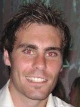 Person who looks like Seann William Scott