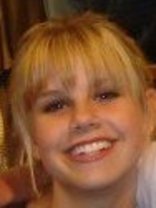 Person who looks like Linda Cardellini