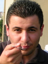 Person who looks like Pierce Brosnan