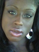 Person who looks like Naomi Campbell