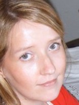 Person who looks like Jennifer Finnigan