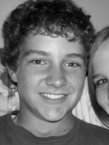 Person who looks like Jeremy Sumpter