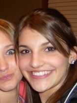 Person who looks like Rachael Leigh Cook