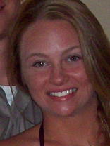 Person who looks like Elizabeth Banks