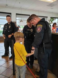 toddler-officers-prayer