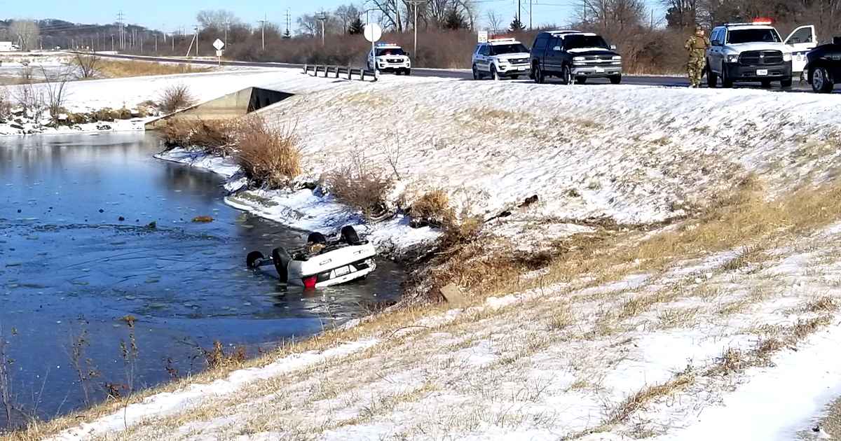 nebraska-man-saves-men-from-overturned-car