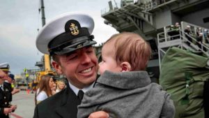 uss-lincoln-sailors-family-reunion