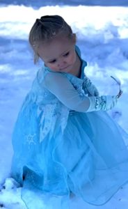 little-girl-frozen-snow-video-2