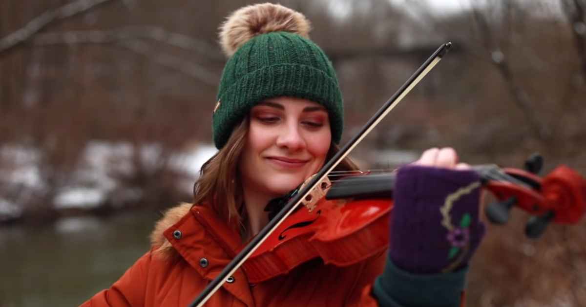 Taryn Harbridge Plays Mesmerizing Violin Cover Of 'How Great Thou Art