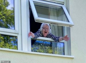 quarantined-grandma-meets-great-grandchild