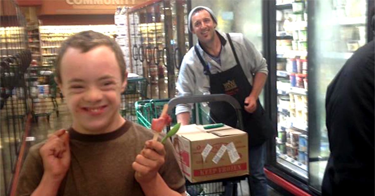 store-clerk-befriends-boy-with-special-needs