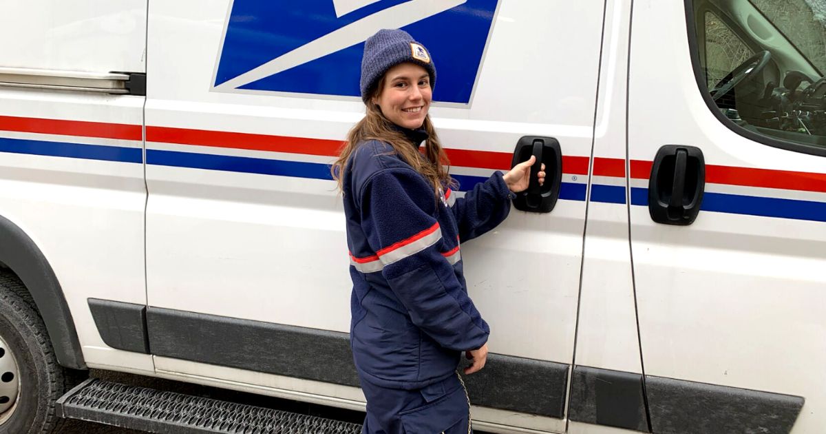 mail-carrier-saves-woman-kayla-berridge