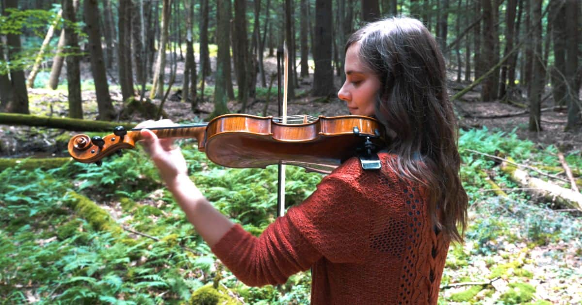 all-hail-the-power-of-jesus-name-violin-cover-taryn-harbridge