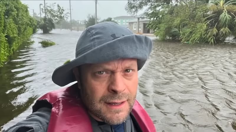 man-rescues-mom-hurricane-Ian
