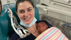 baby born with tumor saylor thomson 2