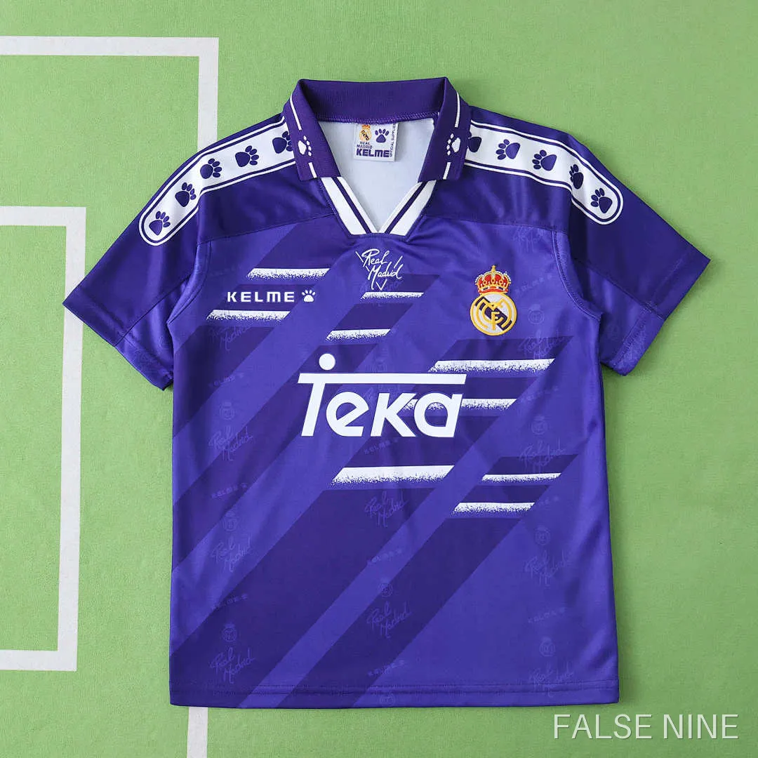 Real Madrid 94/96 Away Kids Kit, photo 1