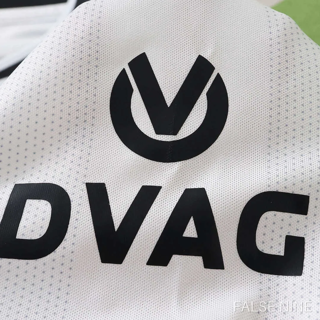 Eintracht Frankfurt 26/27 Away Shirt (Fan Version), photo 16
