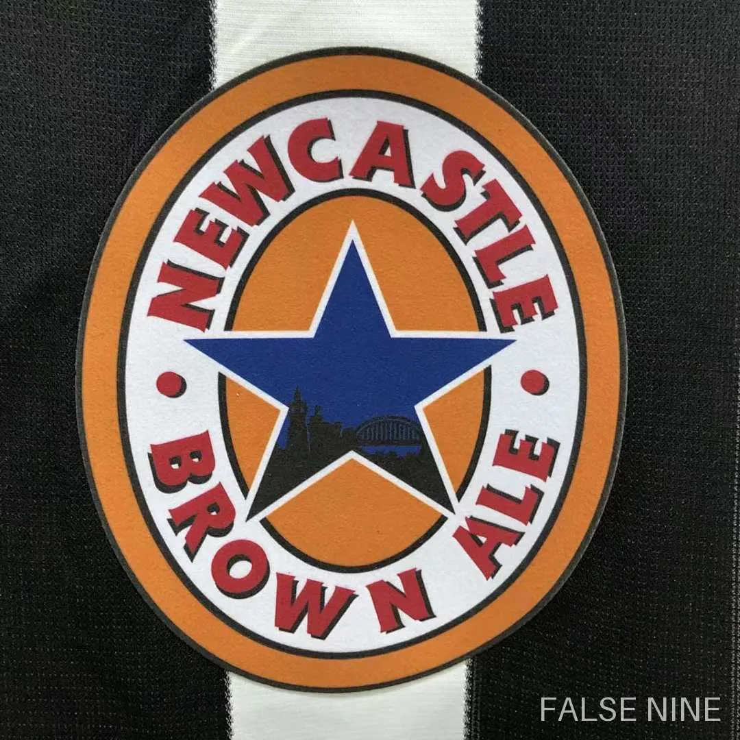 Newcastle United 1995-97 Home Shirt (Retro Long Sleeve Fan Version), photo 9