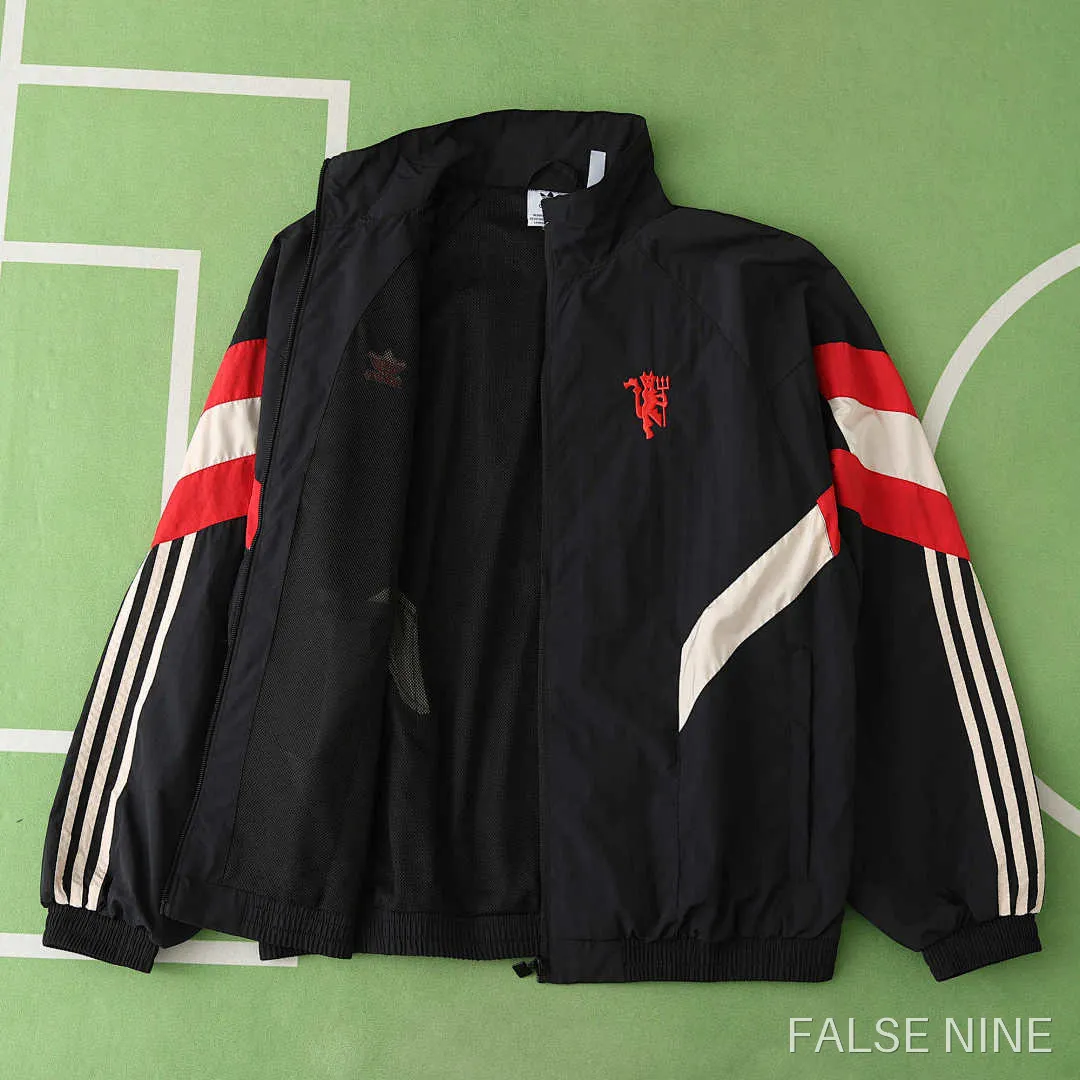 Manchester United 24/25 Training Windbreaker, photo 7