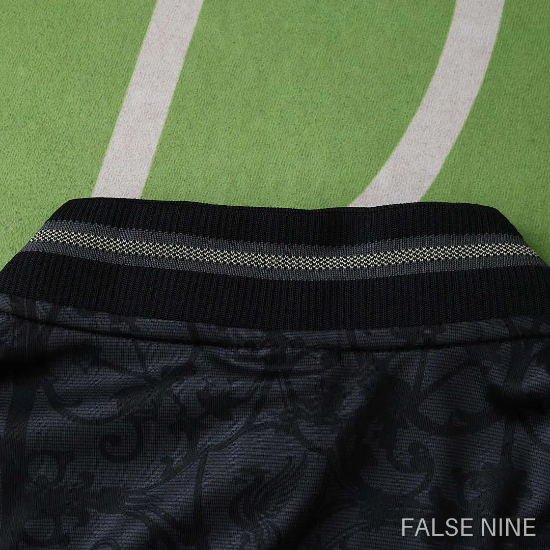 Liverpool 25/26 Special Shirt (Fan Version), photo 16