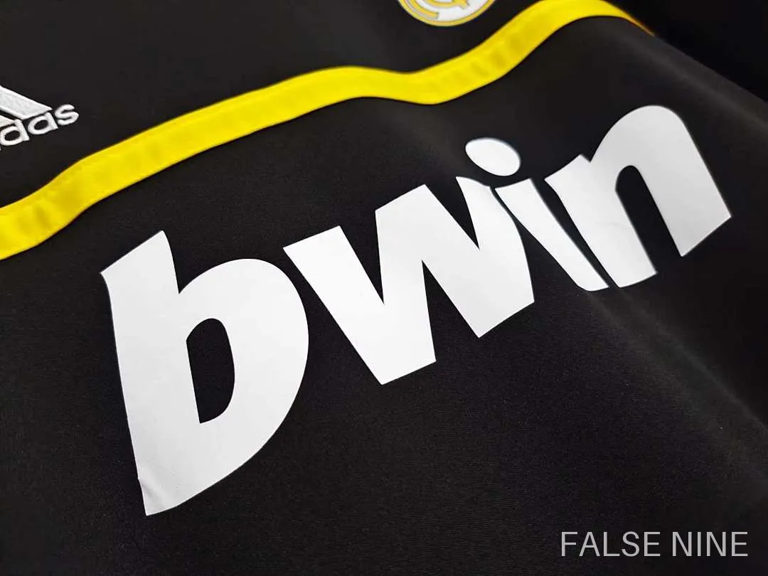 11/12 Real Madrid Black Retro Fan version, photo 2