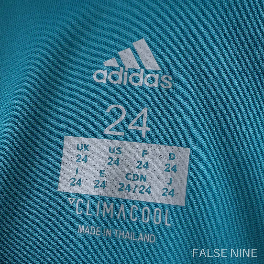 17/18 Real Madrid CF third retro Kids kit, photo 26
