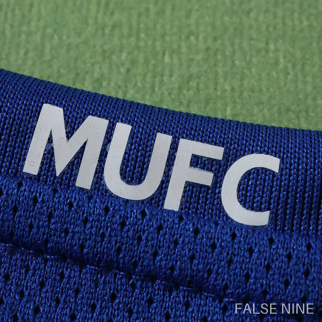 08/09 Manchester United F.C. third retro Long sleeves Kids kit, photo 12