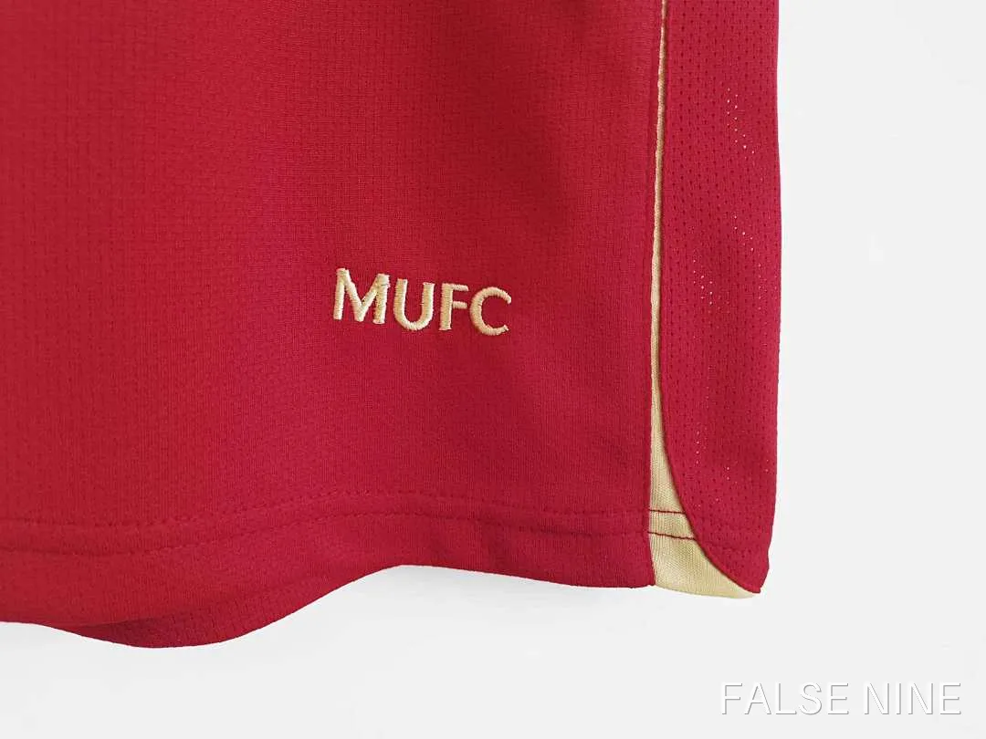 06/07 Manchester United home retro Fan version, photo 9
