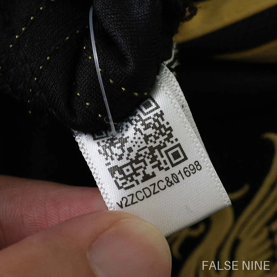 Liverpool 25/26 Training Shirt (Fan Version), photo 18