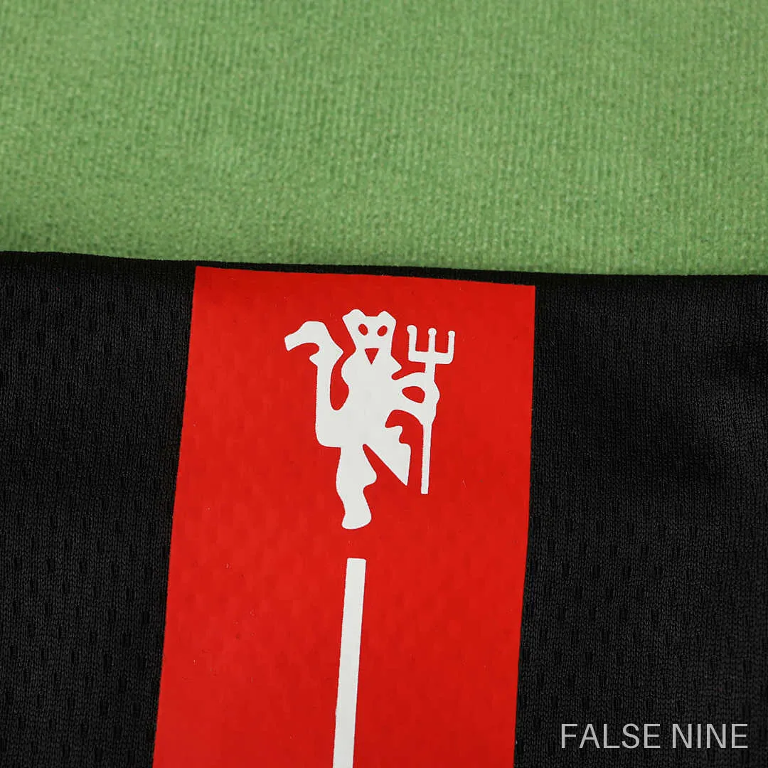 07/08 Manchester United F.C. away retro Fan version, photo 25