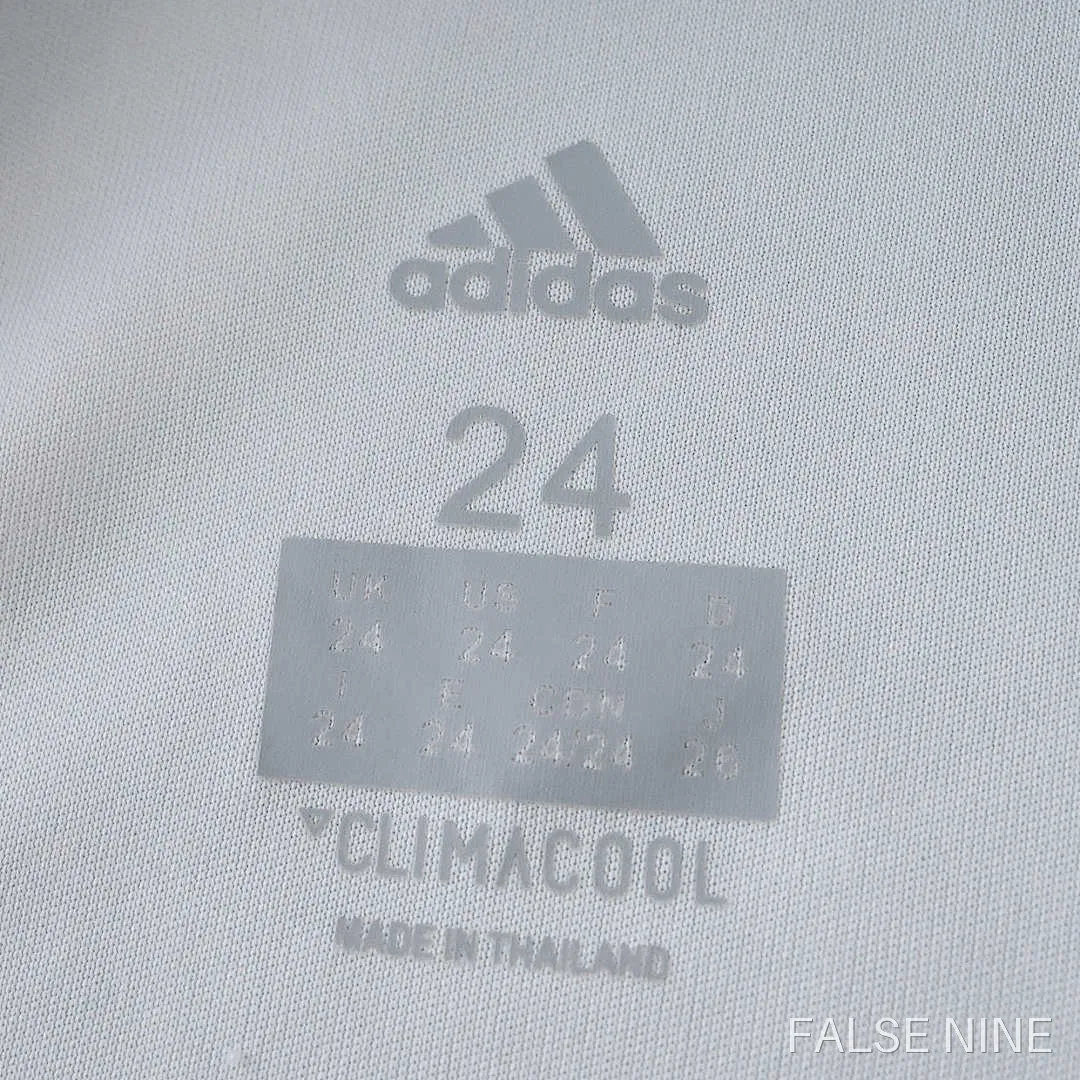 Real Madrid 17/18 Home Kids Kit (Retro), photo 30
