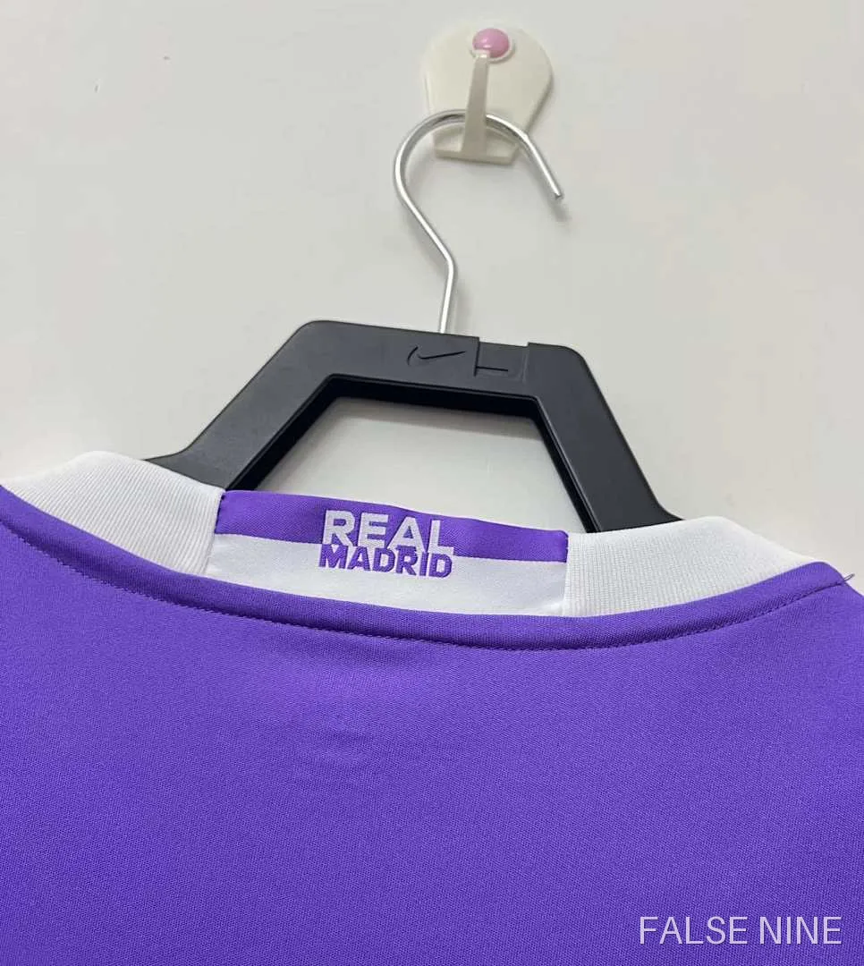 16/17 Real Madrid away retro Fan version, photo 3