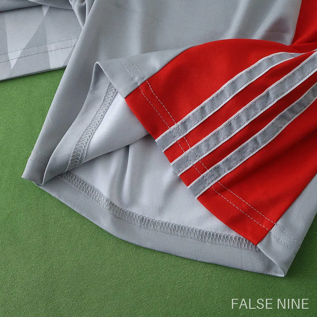Liverpool 1989 Away Retro Kids Kit, photo 16