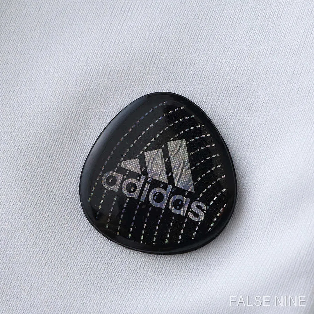 Real Madrid 2011/12 Home Kids Retro Kit, photo 10