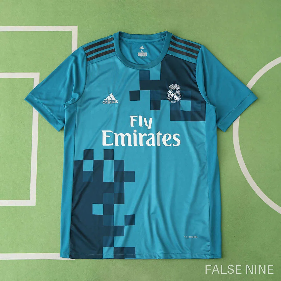 17/18 Real Madrid CF third retro Fan version, photo 1