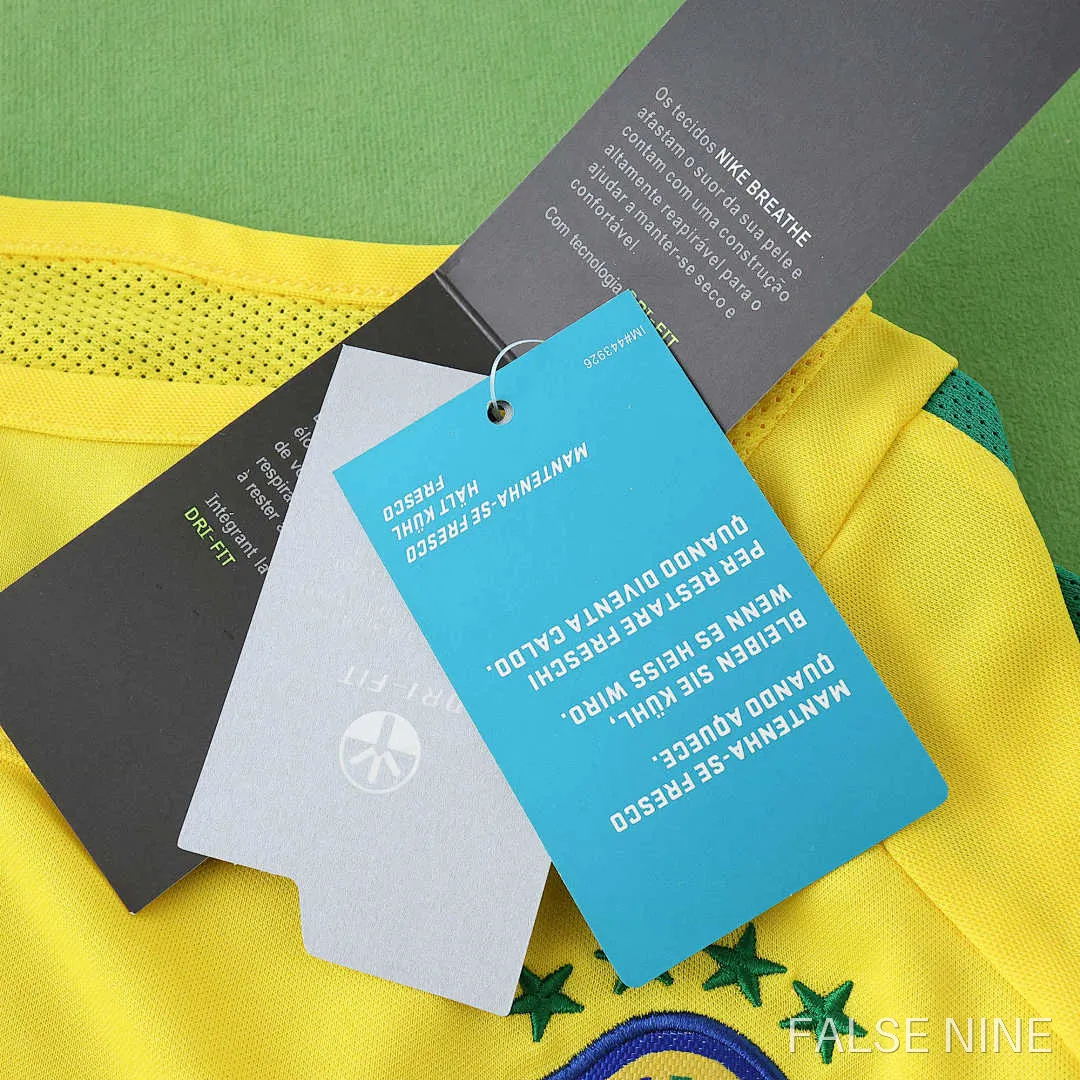 Brazil 2002 Home Kids Kit (Retro), photo 25