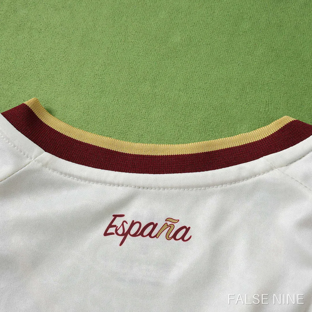 Spain 2026 Away Cropped Jersey (Two Star), photo 3