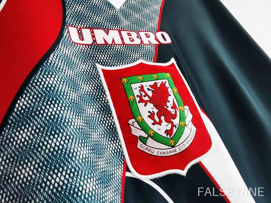 Wales 1994-95 Away Retro Shirt (Fan Version), photo 8
