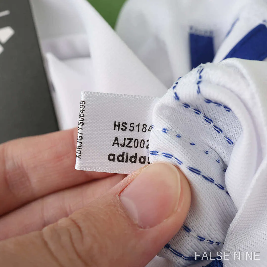 10/11 Real Madrid CF home retro Fan version, photo 21