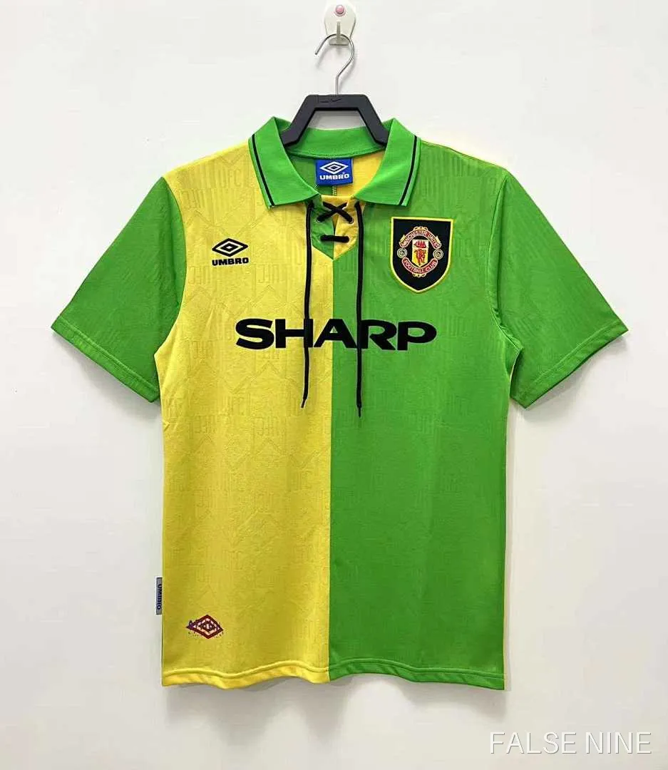 Manchester United 1992-94 Away Shirt (Retro Fan version), photo 1