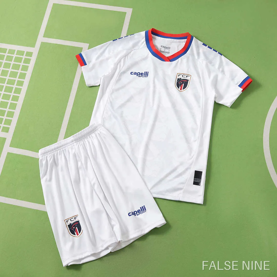 Cape Verde 2026 Away Kids Kit, photo 2