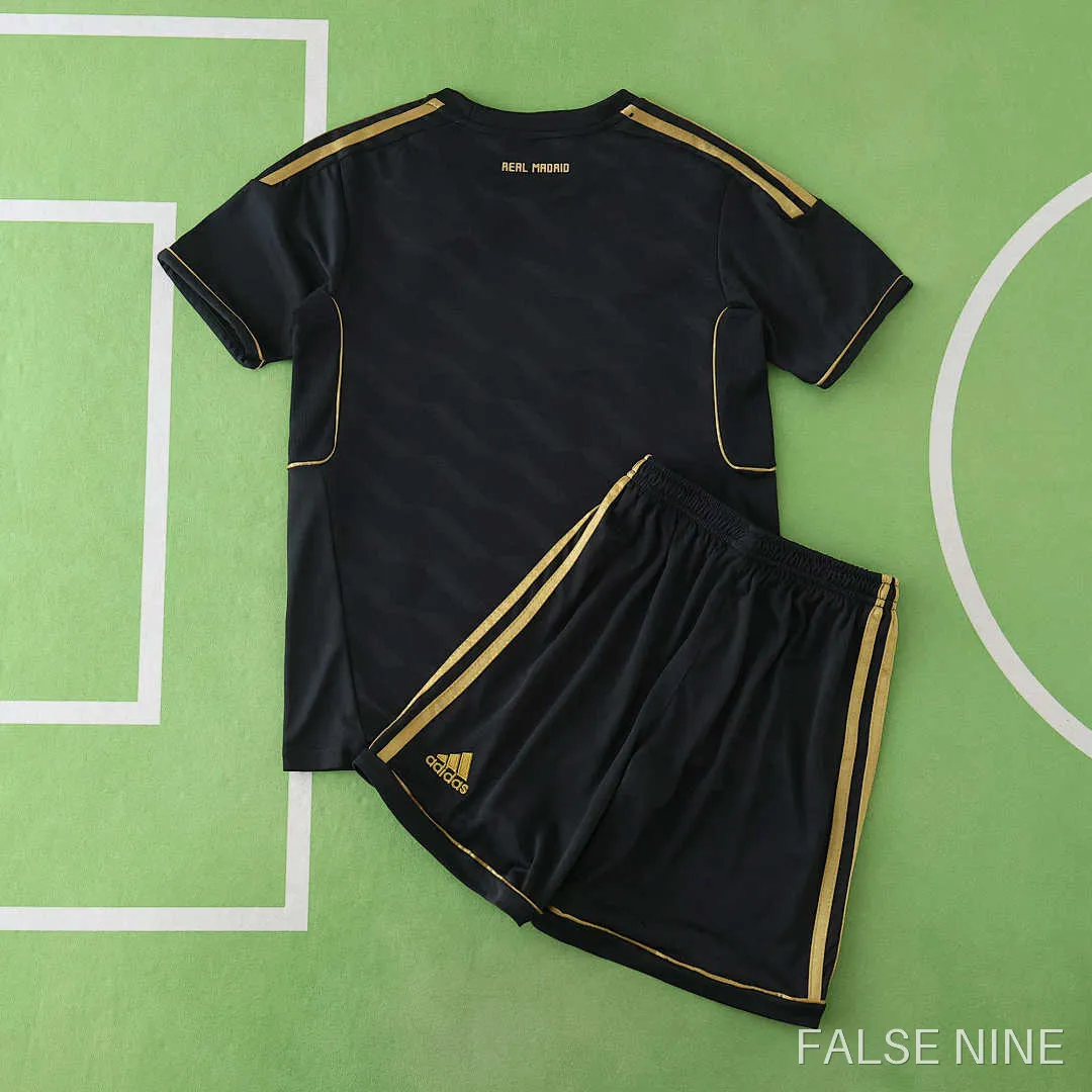 Real Madrid 2011/12 Away Kids Kit (Retro), photo 18